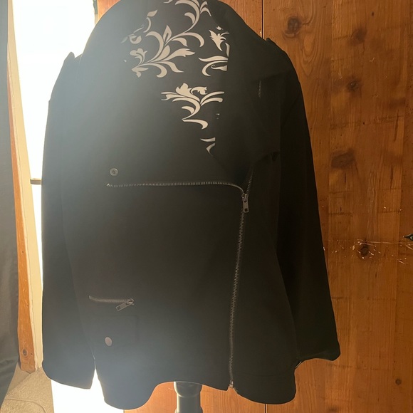 Brand new suede jacket - Picture 3 of 16